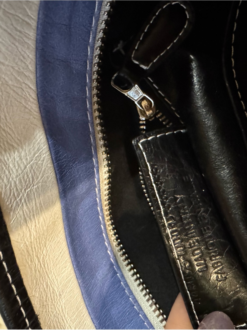 Balenciaga Striped Women’s Tote Bag - Picture 7 of 10